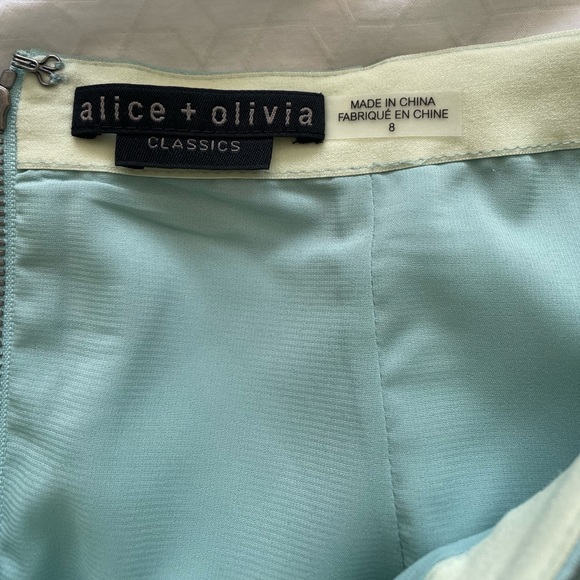 Alice + Olivia Mint Darma Crepe Mini Skirt - Picture 6 of 9